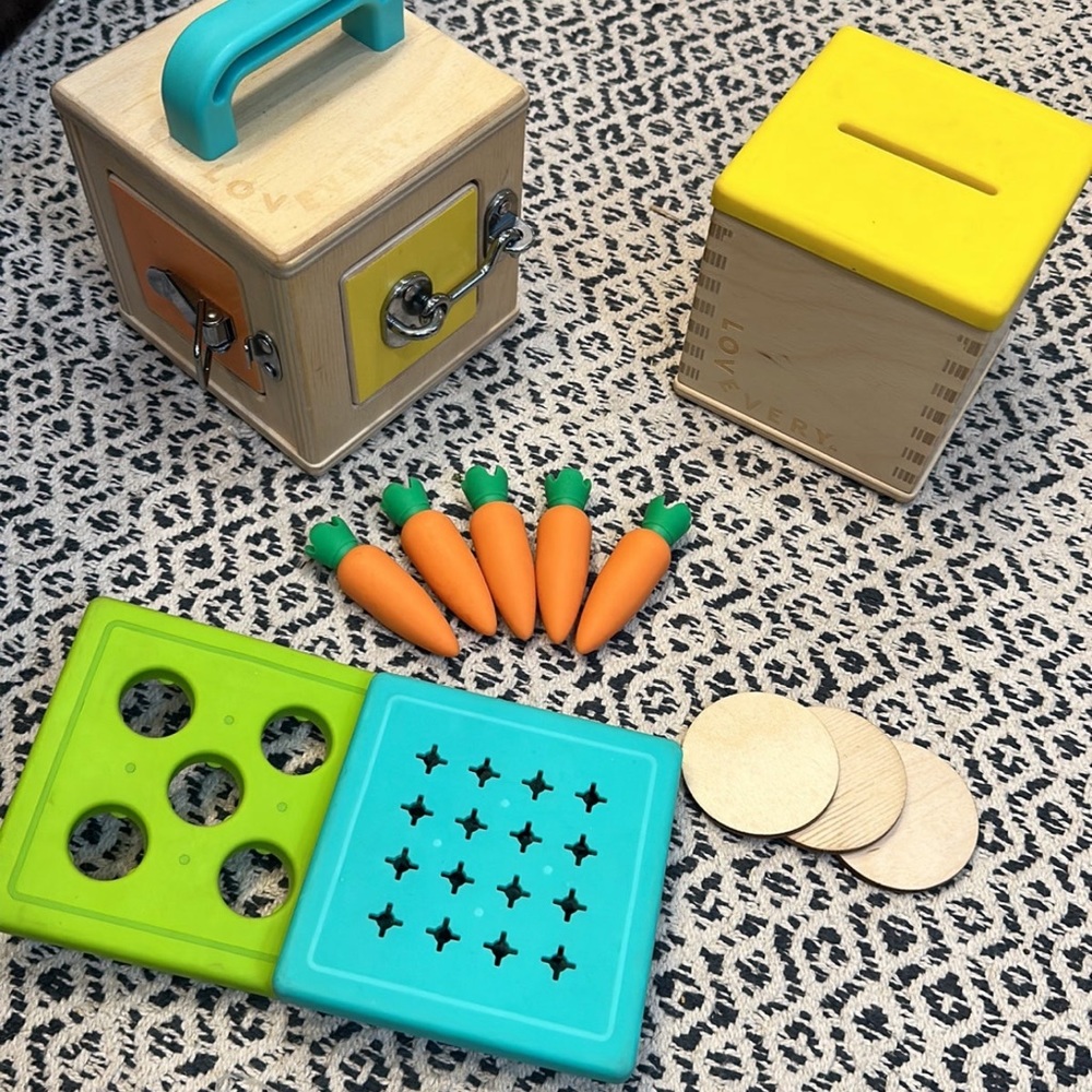 Lovevery wooden coin carrot and lock box